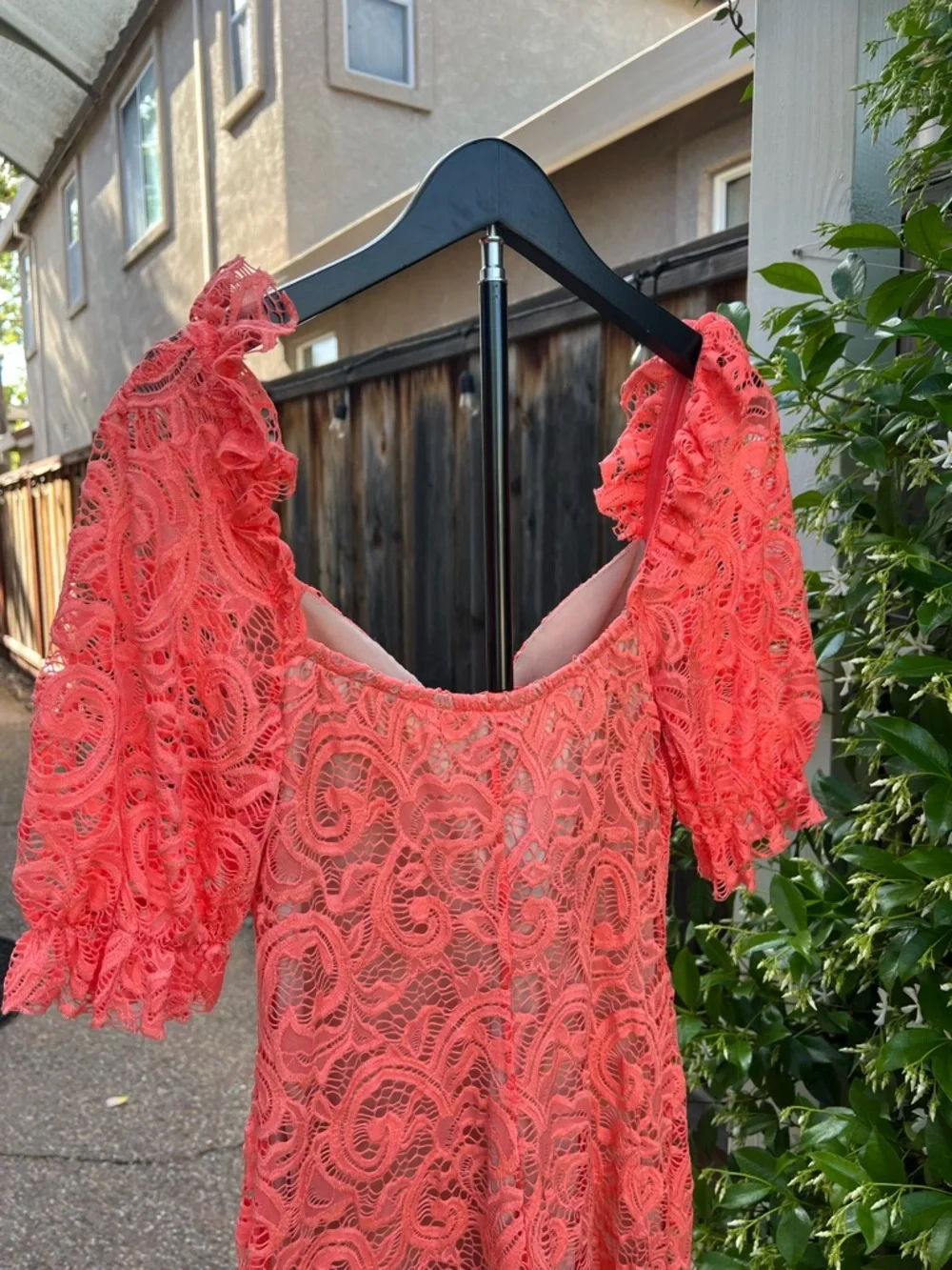 Coral Lace Bodycon Dress Square/V-line Deep Neck Puff Sleeve Romantic Size S - Picture 3 of 9